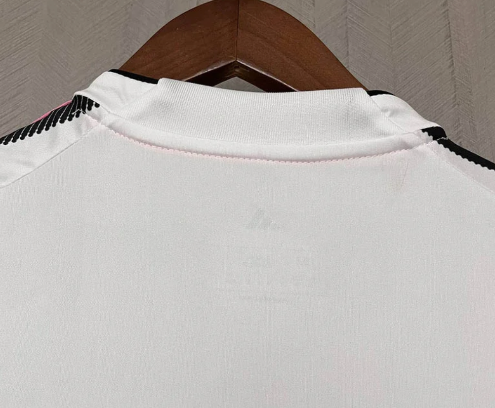 2025/2026 Juventus Home Soccer Jersey