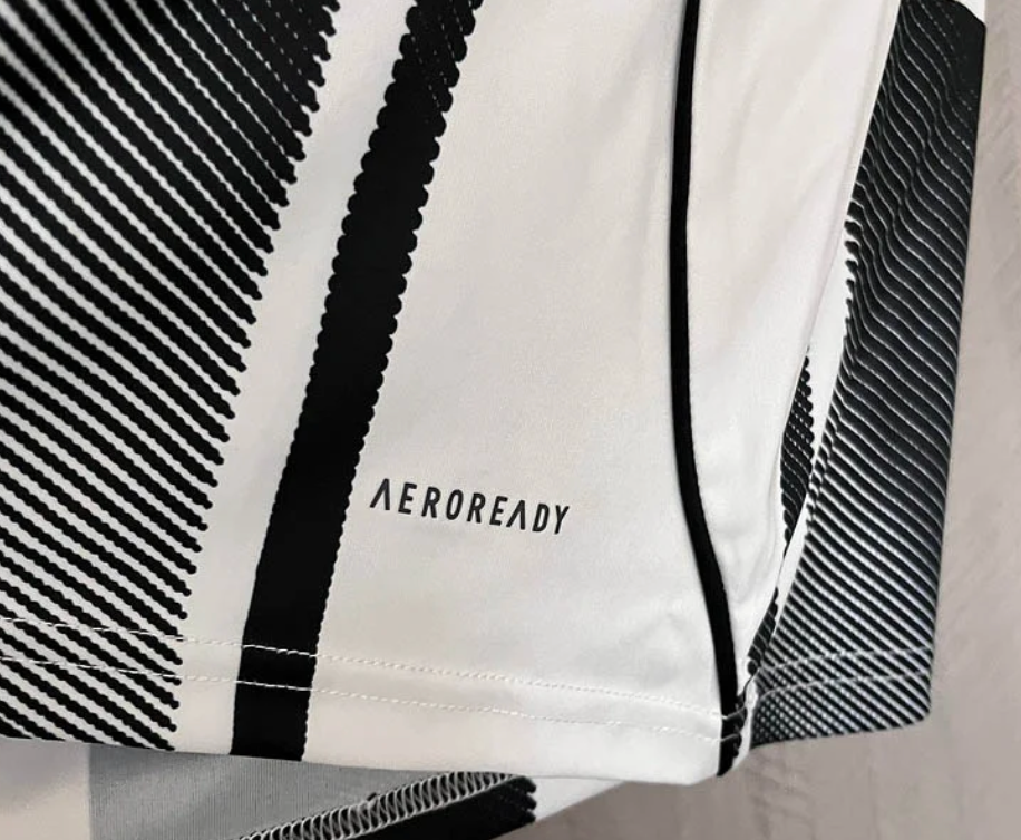 2025/2026 Juventus Home Soccer Jersey